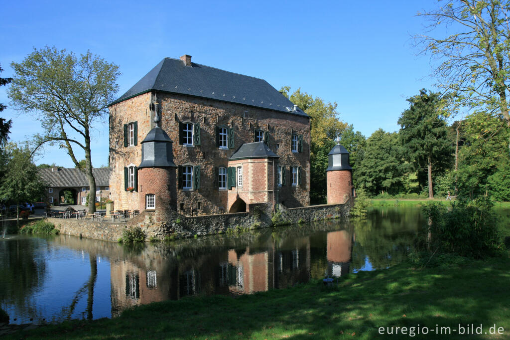 Detailansicht von Kasteel Erenstein im Park Gravenrode, Südlimburg