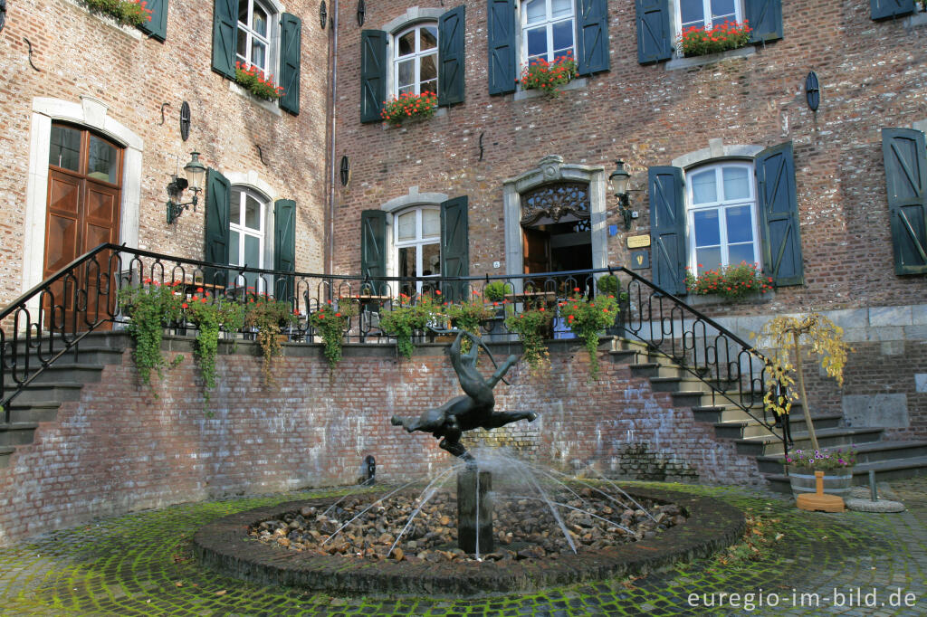 Detailansicht von Kasteel Erenstein im Park Gravenrode, Südlimburg