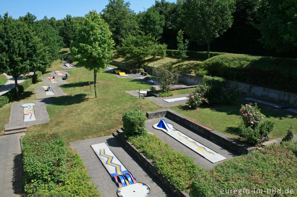 Detailansicht von Minigolfanlage im Naherholungsgebiet Wurmtal bei Übach-Palenberg