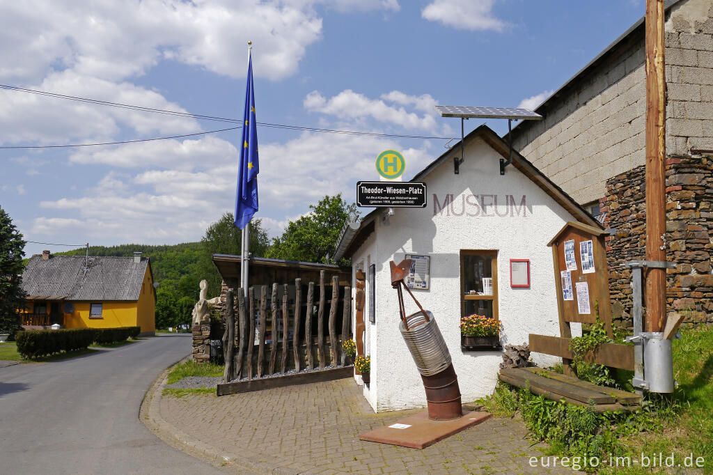 Detailansicht von Museum in der wARTEhalle in Welchenhausen