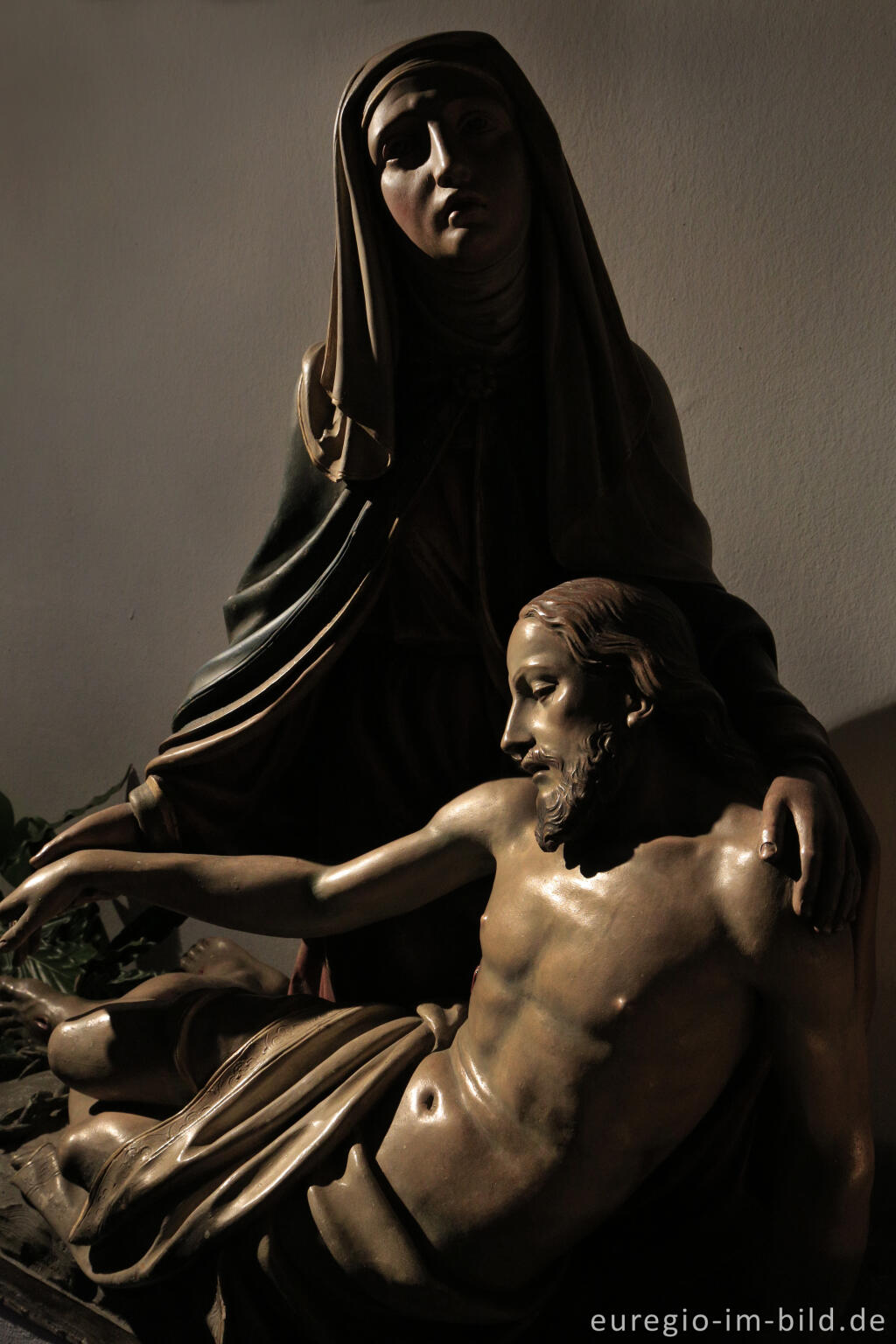 Detailansicht von Pietà in der Pfarrkirche St. Matthias, Reifferscheid, Gemeinde Hellenthal