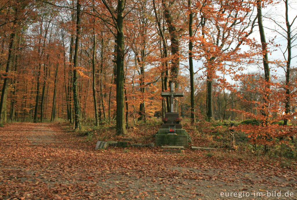 Pilgerkreuz am Moresneter Weg, Jakobsweg