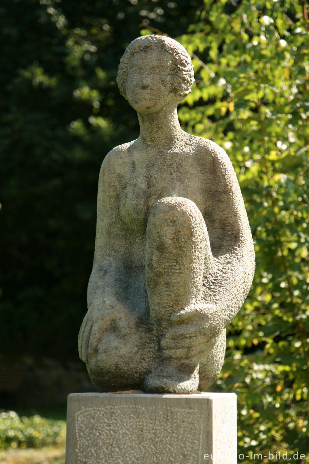 Detailansicht von Skulptur in Mulartshütte, Gemeinde Roetgen