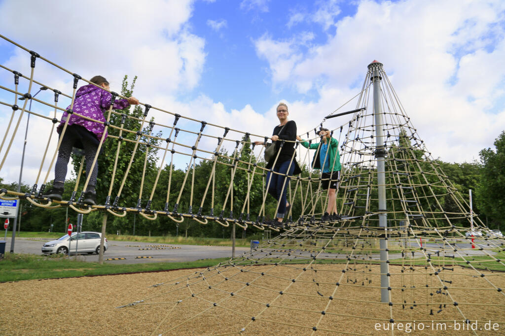 Detailansicht von Spielplatz beim Indemann