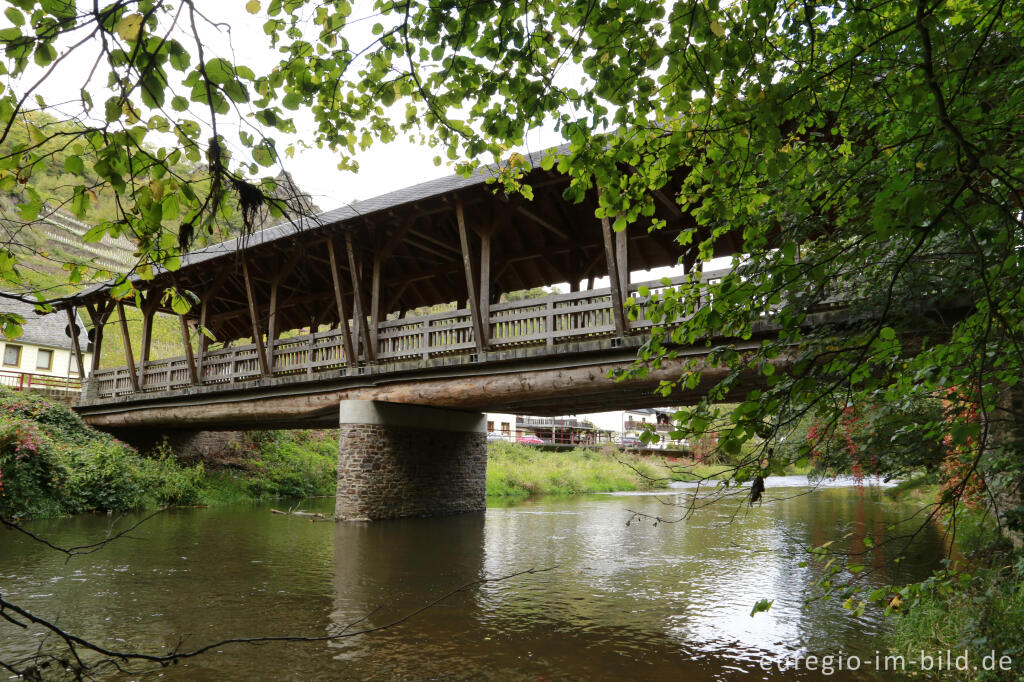 Detailansicht von St. Anna Brücke in Laach bei Mayschoß, Ahrtal