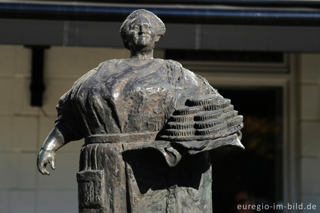 Detailansicht von Statue von Antje van de Statie in Weert