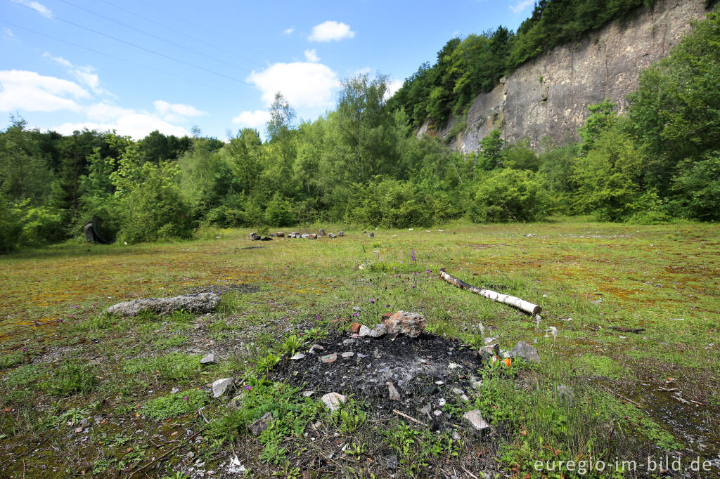 Detailansicht von Steinbruch im Freizeitgelände Walheim