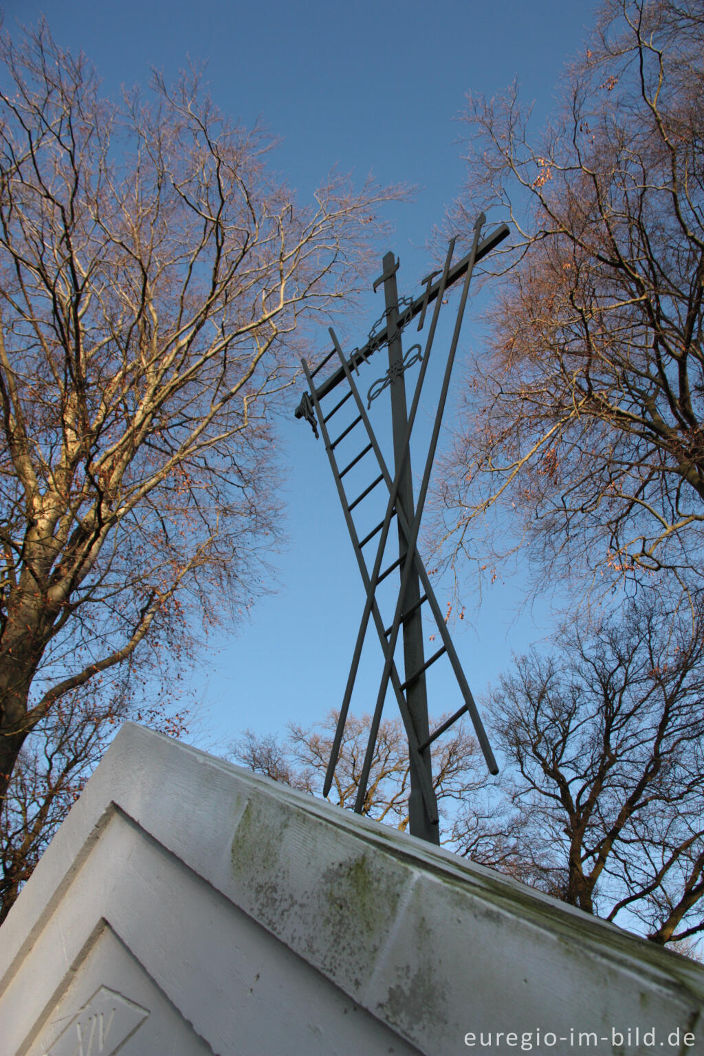 Detailansicht von Symbole auf der Einsiedelei "De Kluis", Schaelsberg, Geultal