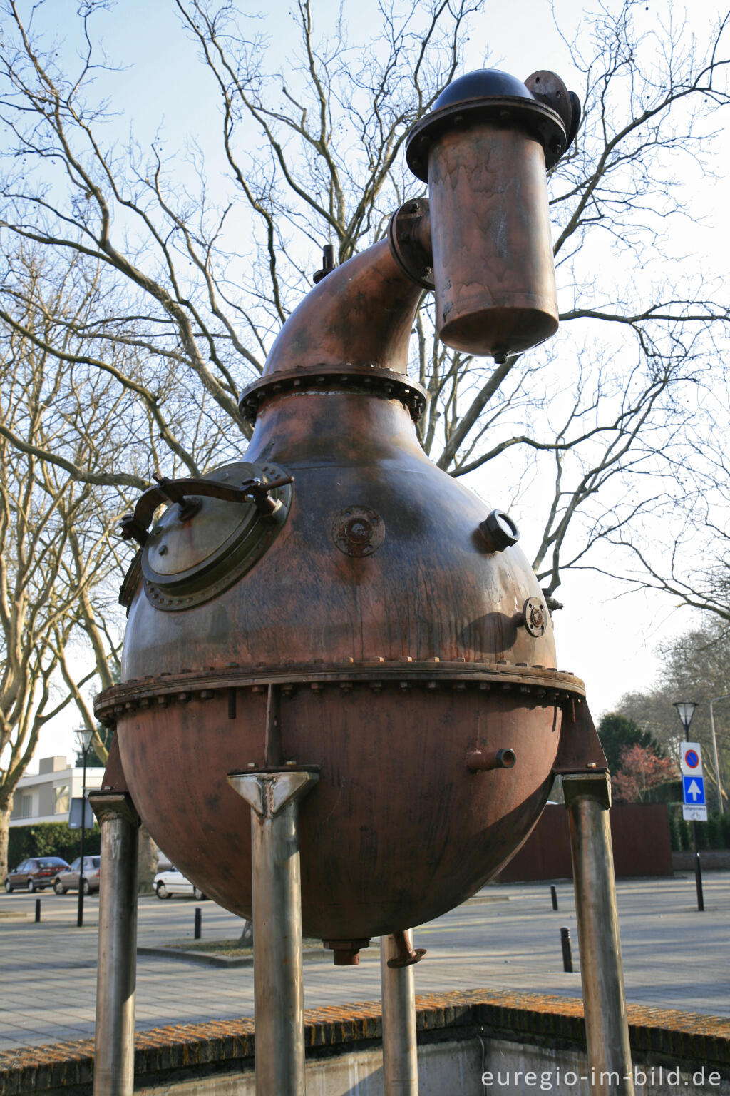 Detailansicht von Vor dem Discovery Center Continium, Kerkrade