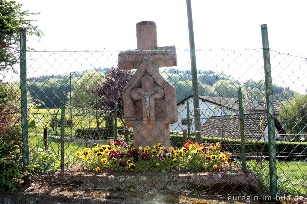 Detailansicht von Wegekreuz aus Buntsandstein bei Dohm-Lammersdorf