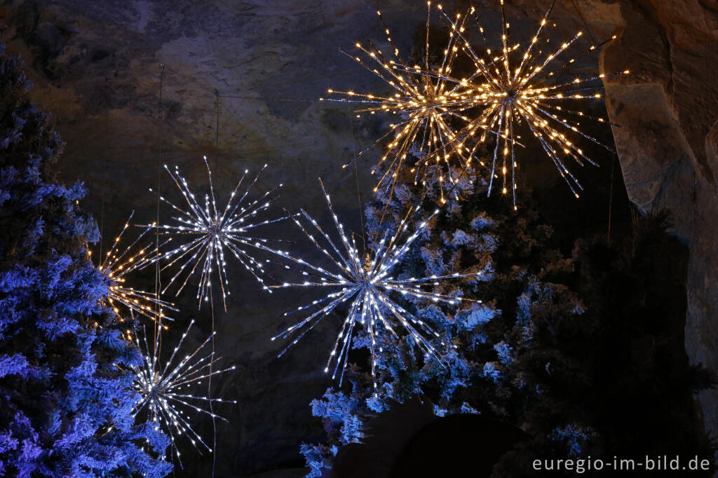 Detailansicht von Weihnachtsmarkt in der Fluweelengrotte in Valkenburg