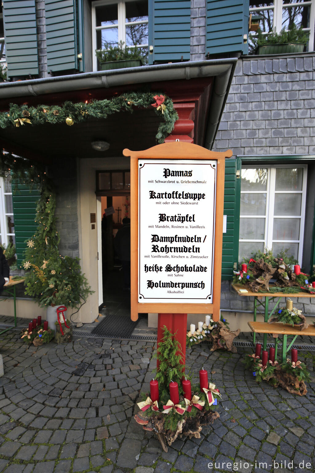 Detailansicht von Weihnachtsmarkt in Reifferscheid, Gemeinde Hellenthal