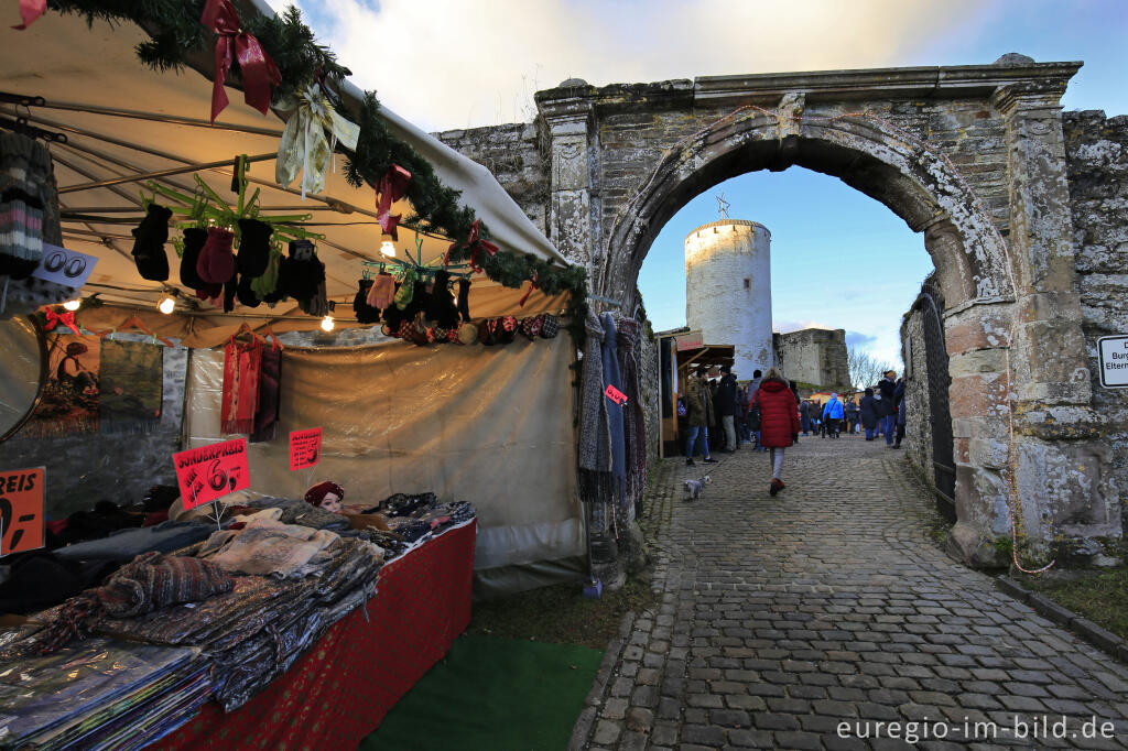 Detailansicht von Weihnachtsmarkt in Reifferscheid, Gemeinde Hellenthal