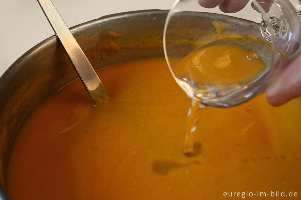 Detailansicht von Würzige Kürbissuppe - Rezept