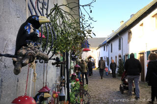 Auf dem Weihnachtsmarkt in Kronenburg bei Dahlem