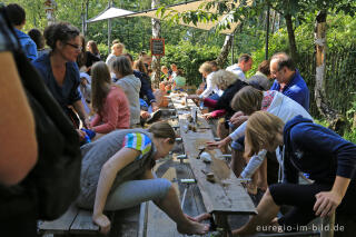 Barfuß im Schutterspark in Brunssum