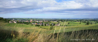 Blick auf den Ort Clermont-sur Berwinne und Umgebung,Herver Land, Belgien