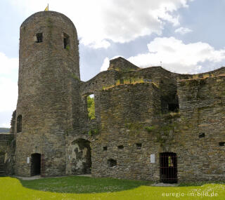 Burg Reuland in Ostbelgien