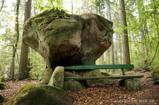 Der Bärenstein auf dem Ferschweiler Plateau in der Südeifel