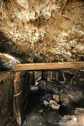 Der Sprengbunker im Fuhrtsbachtal bei Alzen (Höfen)