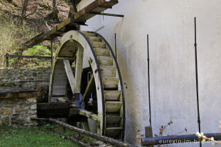 Die Hallenthaler Mühle im Gillesbachtal