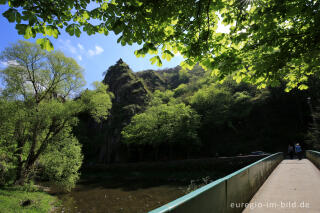 Fußgängerbrücke über die Ahr bei Altenahr (Ahrsteig)