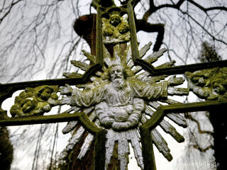 Grabkreuz bei der Kirche St. Remigius in Slenaken NL