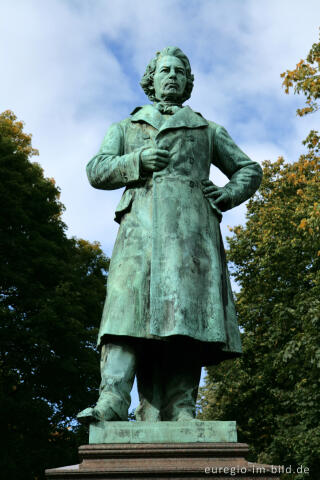 Hansemanndenkmal am Hansemannplatz in Aachen