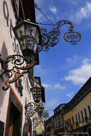 Schmiedeeiserne Laternen, Hotel zum Schwarzen Kreuz, Altenahr