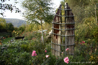 Skulptur "Monolog" im Rosengarten, Hortus Dialogus