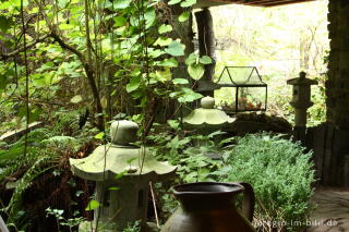 Steinlaternen im Hortus Dialogus, Nideggen - Abenden